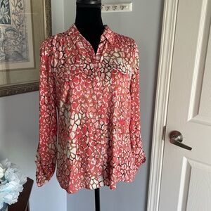 INC Blouse. Long Sleeves that can roll up n button in place. Pockets. Size 10